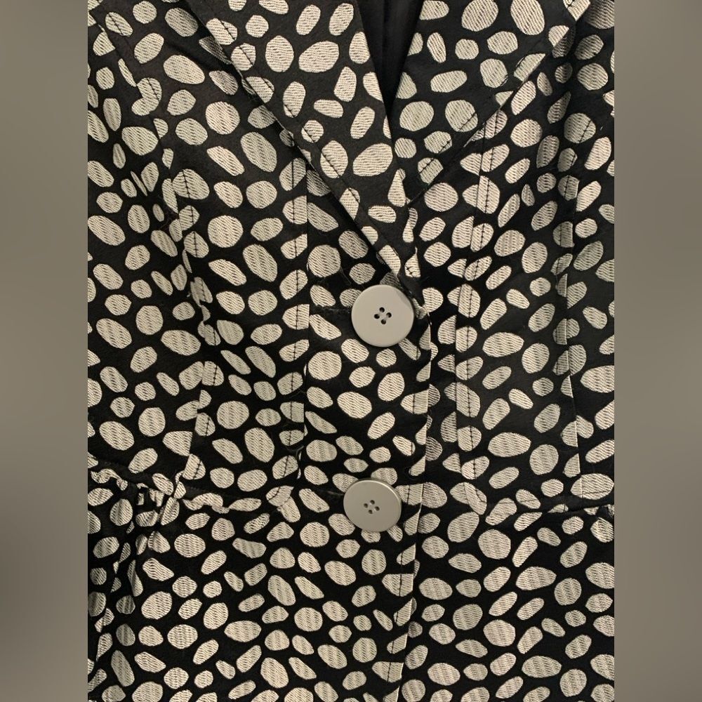 Chic Black Lined Beautiful Patterned Women's Blazer Classic Design - Picture 6 of 11
